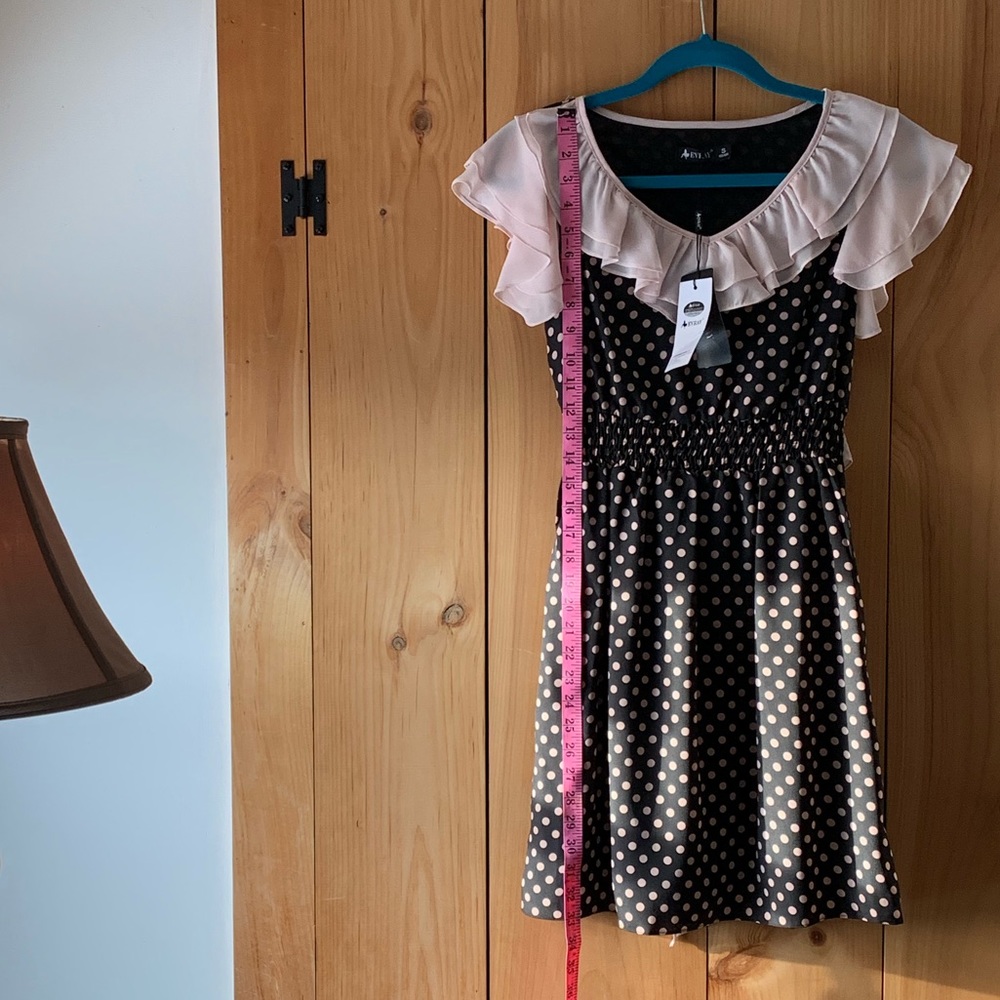 ๐ Evray Dress - Picture 1 of 5